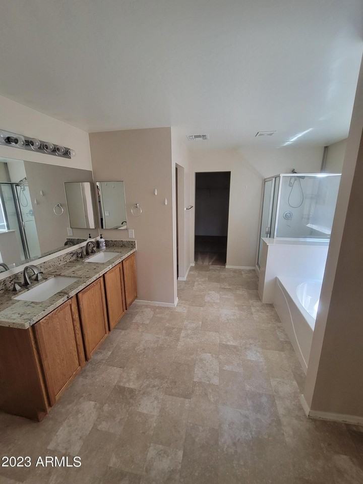 12050 W Carlota Ln - Photo 3 of 20