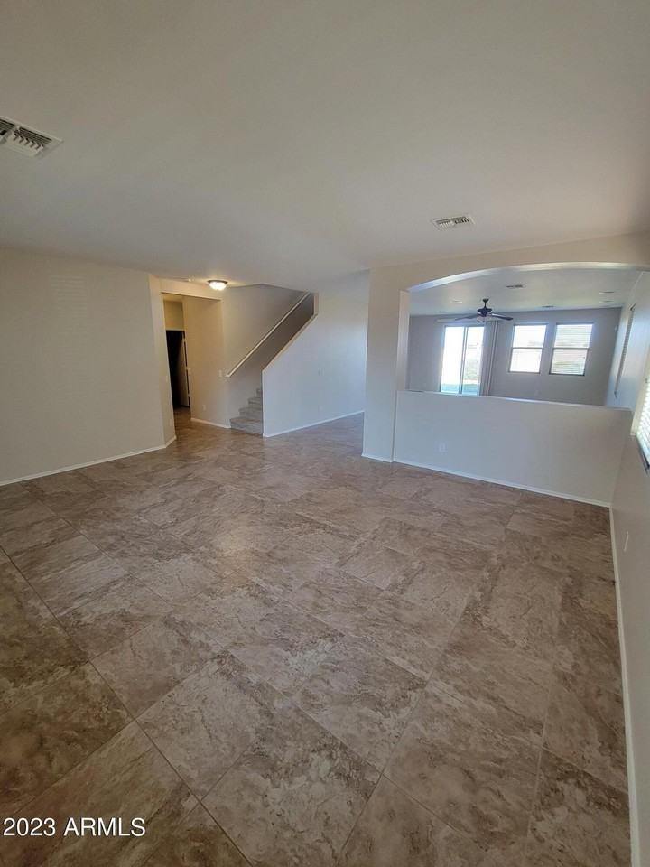 12050 W Carlota Ln - Photo 6 of 20