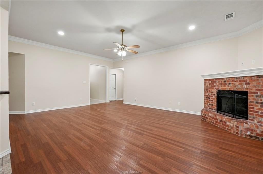 1407 Fincastle Loop - Photo 4 of 19
