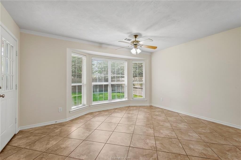 1407 Fincastle Loop - Photo 5 of 19