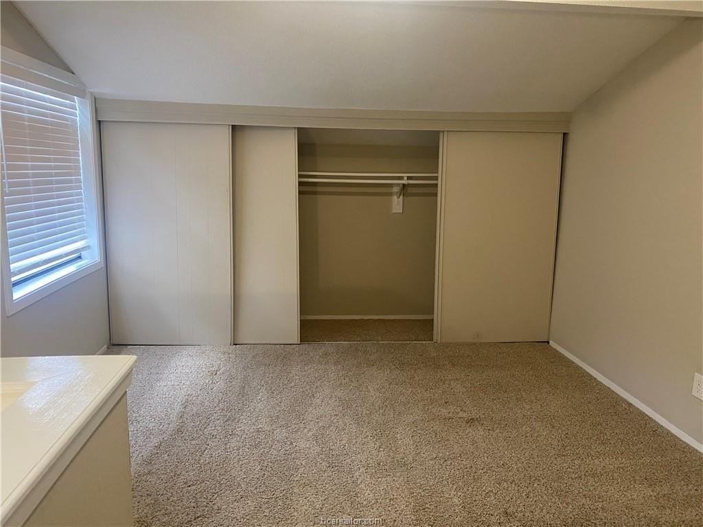 4401 Carter Creek Pkwy #13 - Photo 6 of 7