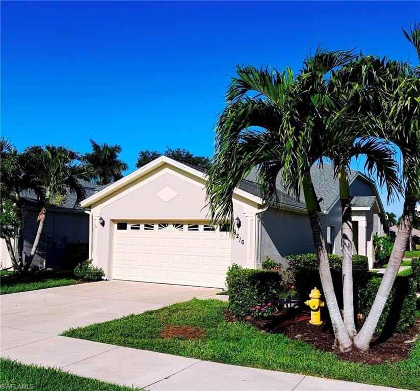 8216 Ibis Cove Cir #B215 - Photo 6 of 30