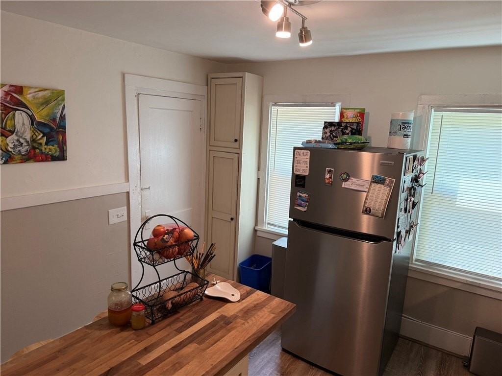 69 Averill Ave - Photo 3 of 26
