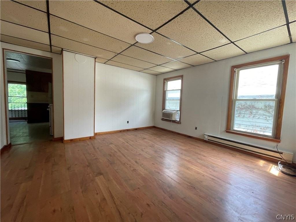 424 W Court St - Photo 4 of 8