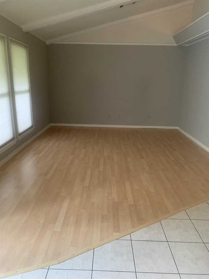 107 Ambrose Ln - Photo 3 of 16