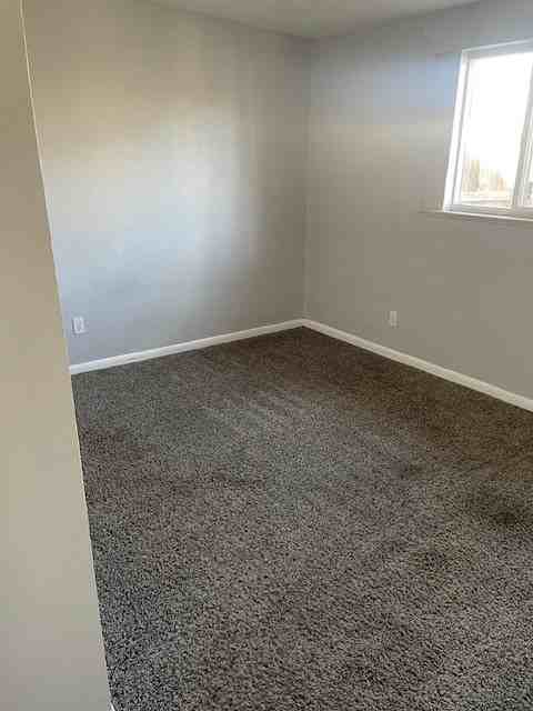3138 W Dakota Ave #3138 - Photo 5 of 12