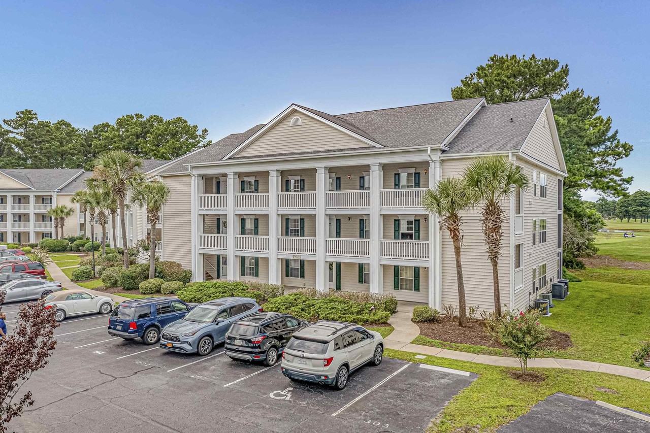 4930 Windsor Green Way #302