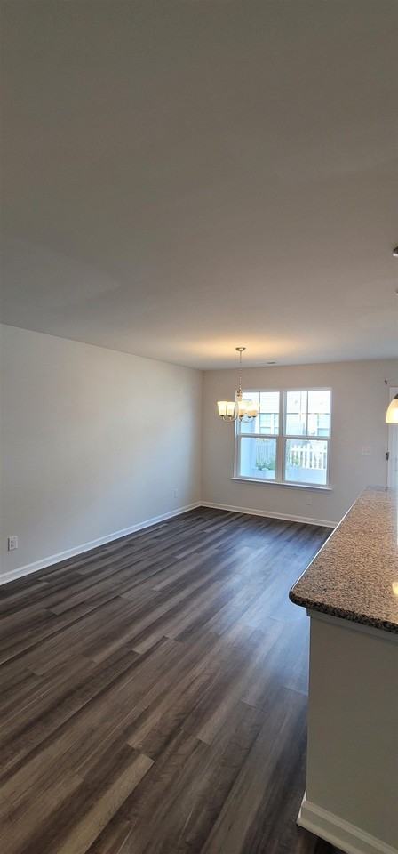 1135 Fairway Ln - Photo 5 of 28