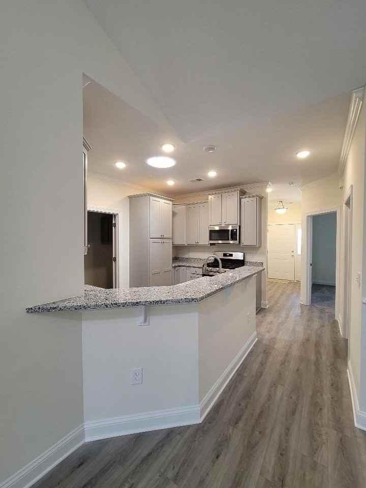 949 Jackline Dr #202 - Photo 5 of 29