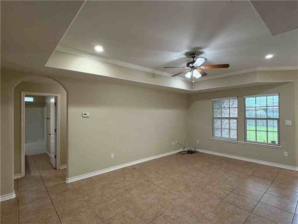 6905 Aaron Dr - Photo 6 of 29