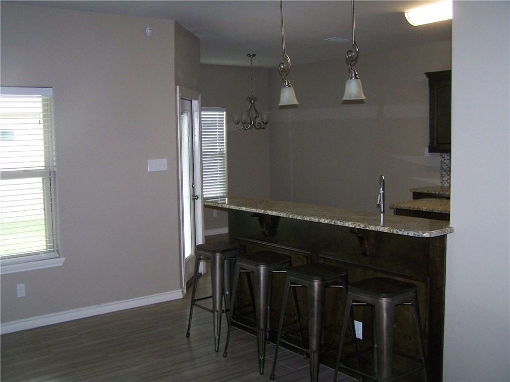 1117 Sambar Ln - Photo 4 of 17