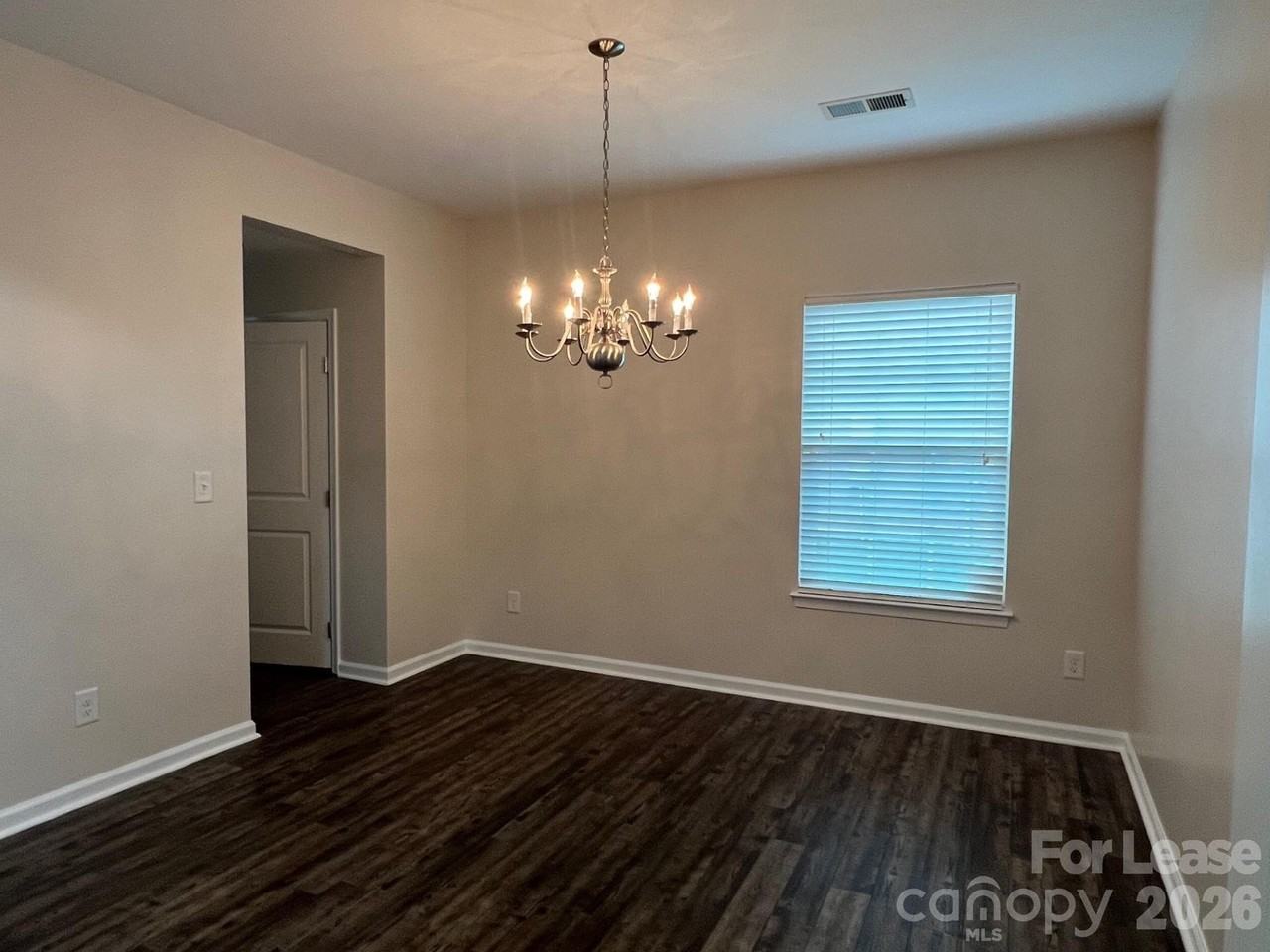 207 Elba Dr - Photo 3 of 20
