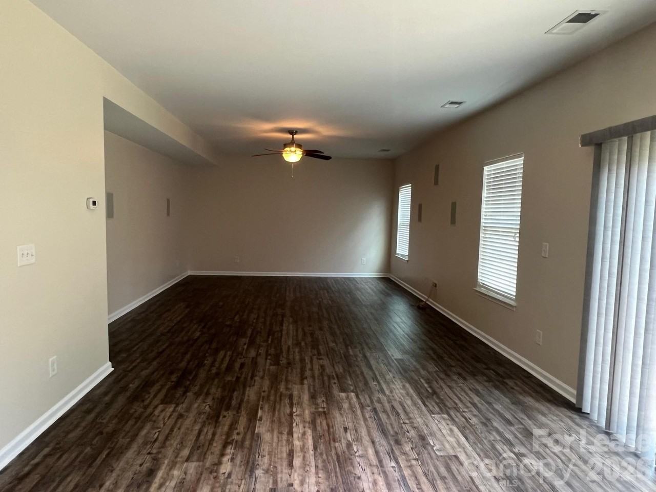 207 Elba Dr - Photo 7 of 20