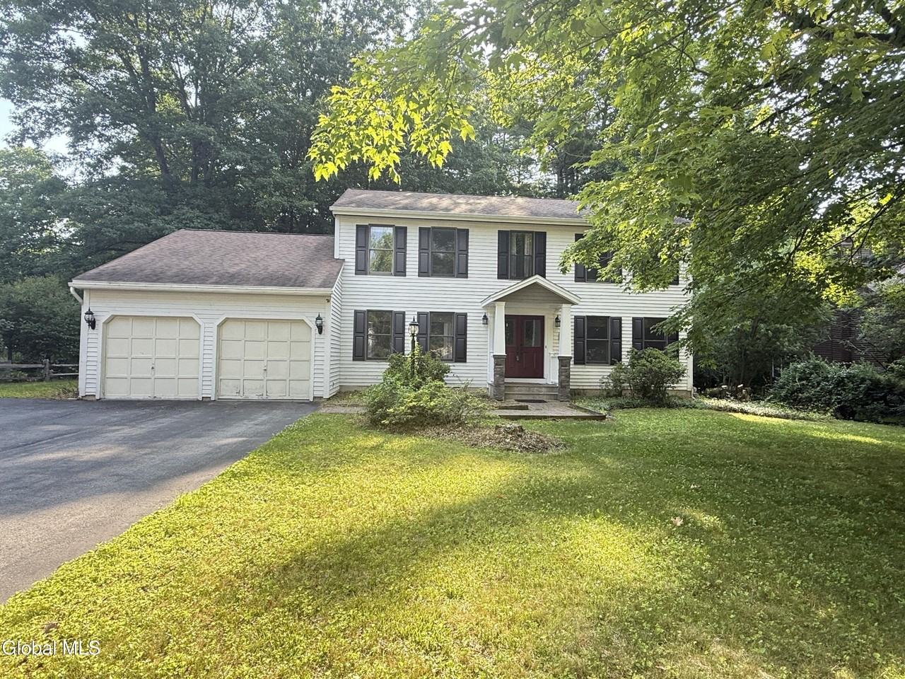 60 Sherwood Trl - Photo 2 of 35