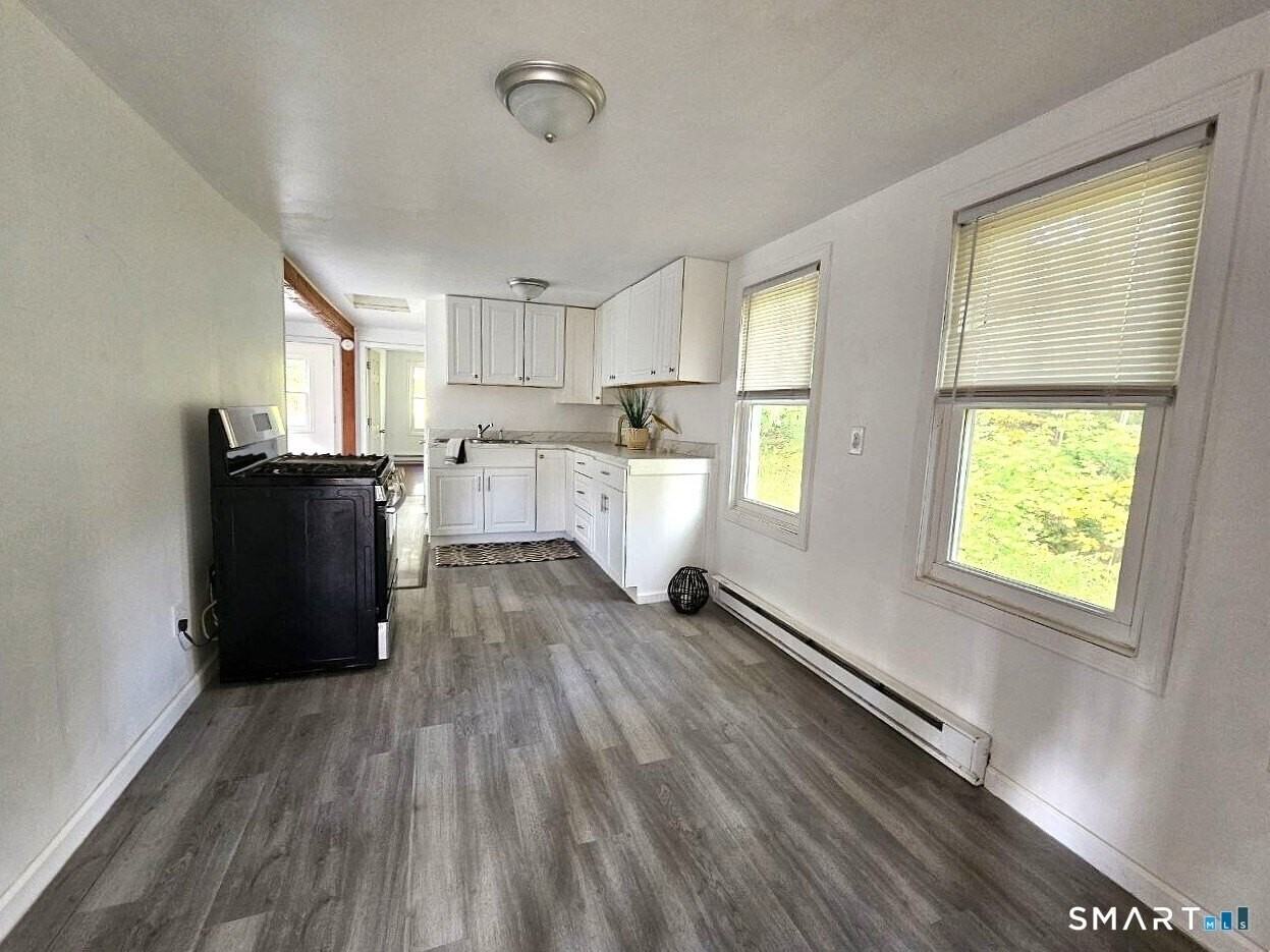 10 Benedict St #2 - Photo 4 of 20