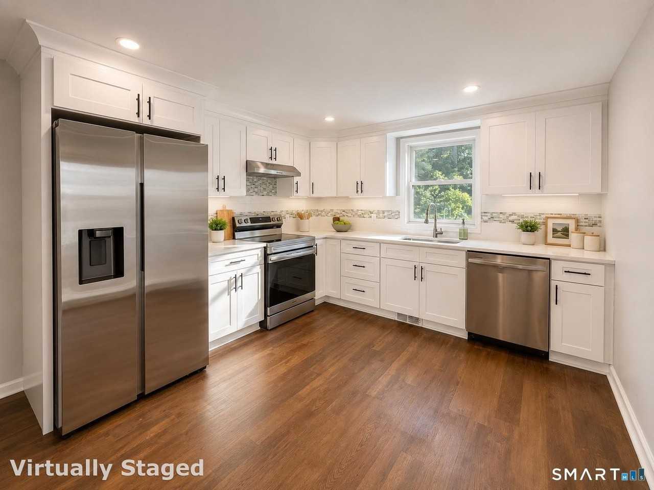 28 S Cliff St - Photo 3 of 21
