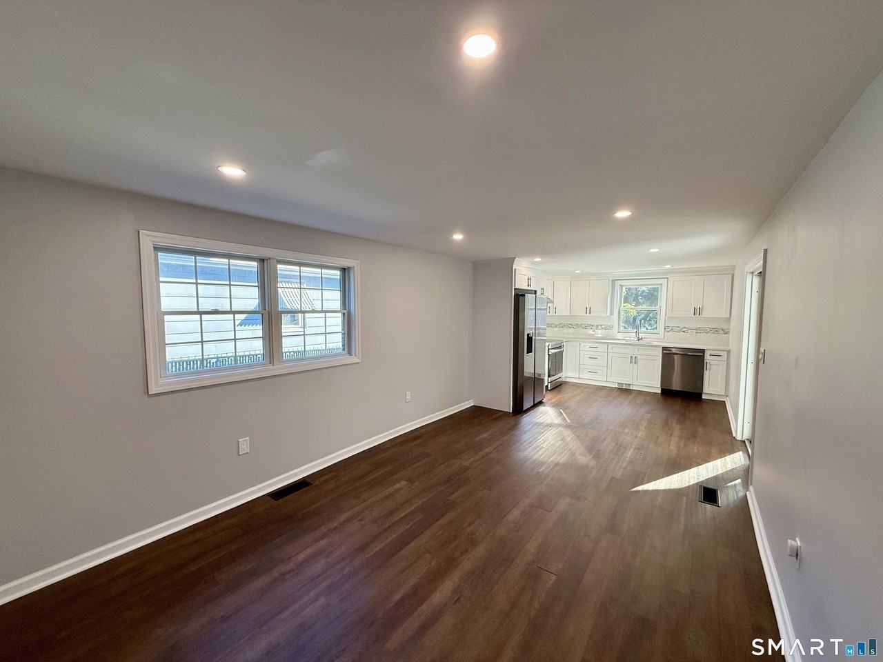 28 S Cliff St - Photo 5 of 21