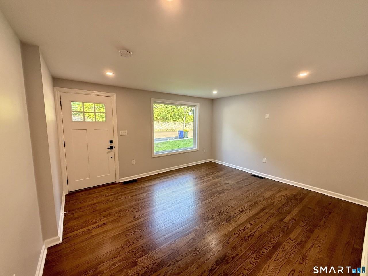 28 S Cliff St - Photo 7 of 21