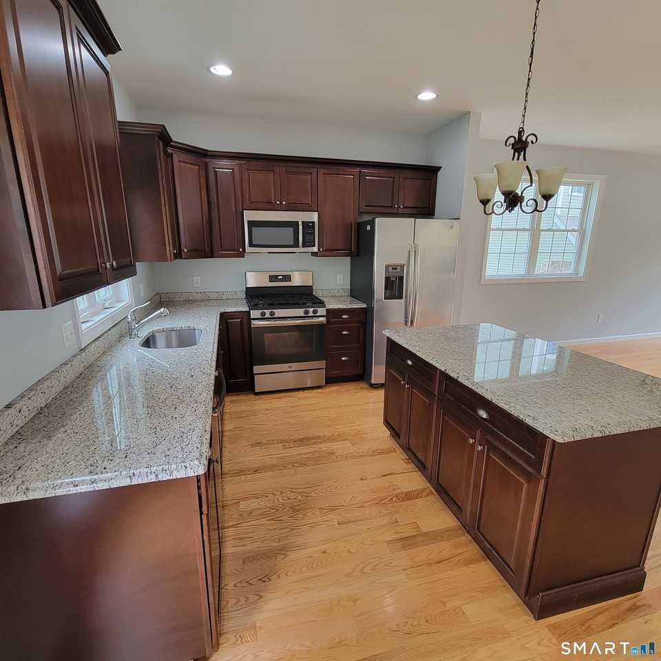 19 Oak Meadows Dr #19 - Photo 3 of 15