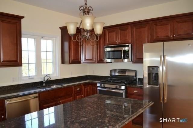 18 Oak Branch Dr #18 - Photo 3 of 10