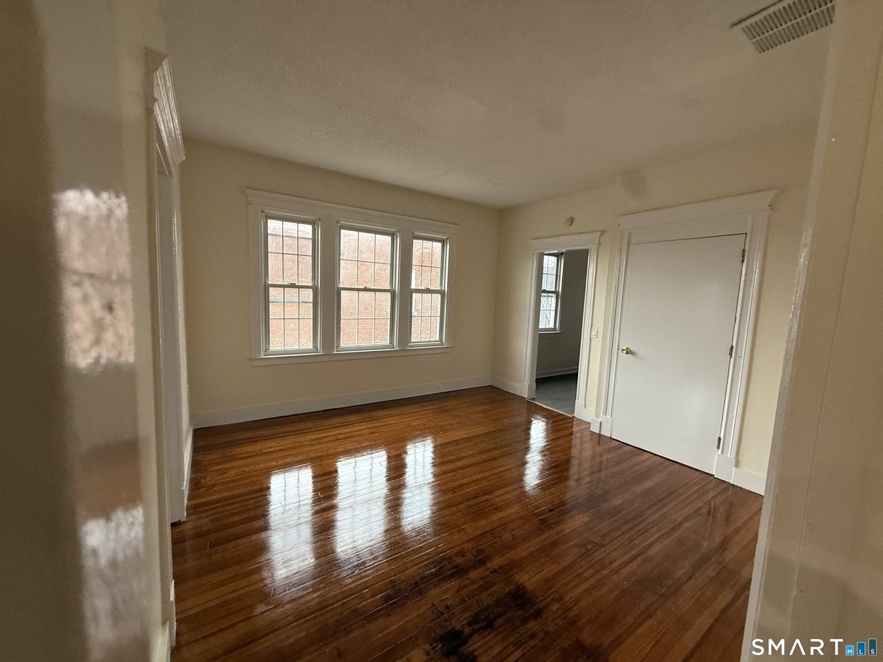 204 Homestead Ave #3 - Photo 4 of 7