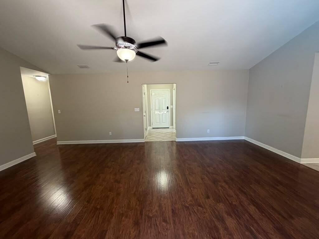 289 Honeysuckle Way - Photo 7 of 32