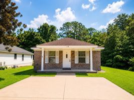 featured image of 138 Adams St