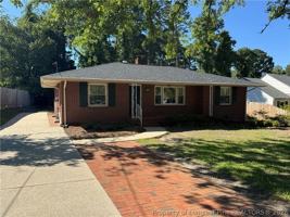 featured image of 521 Vista Dr