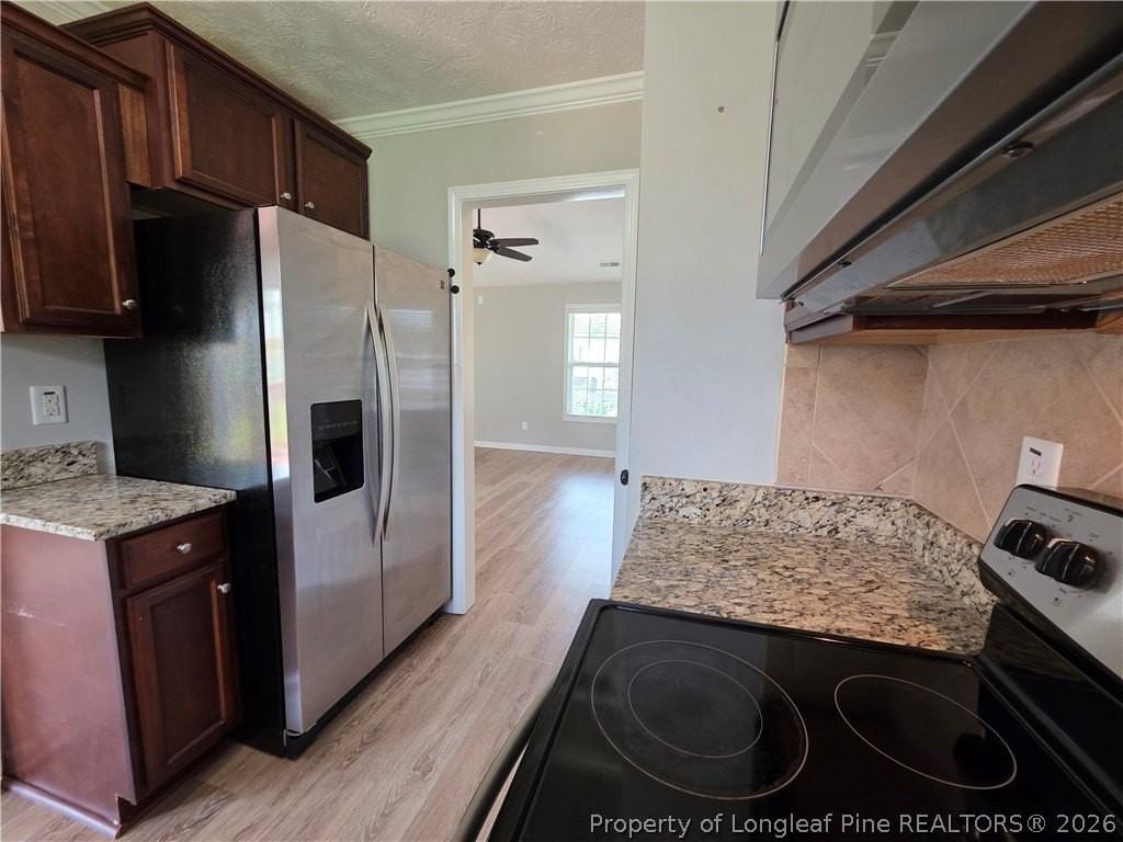 4608 Crystobal Rd - Photo 5 of 27