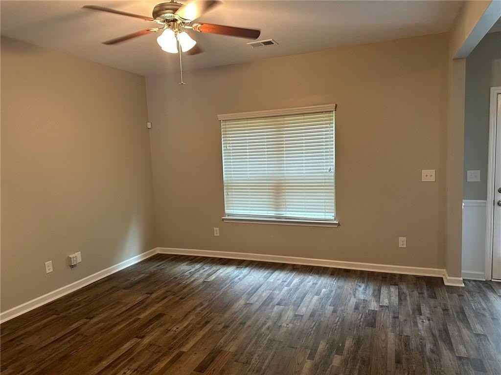 4680 Ravenwood Loop - Photo 3 of 13
