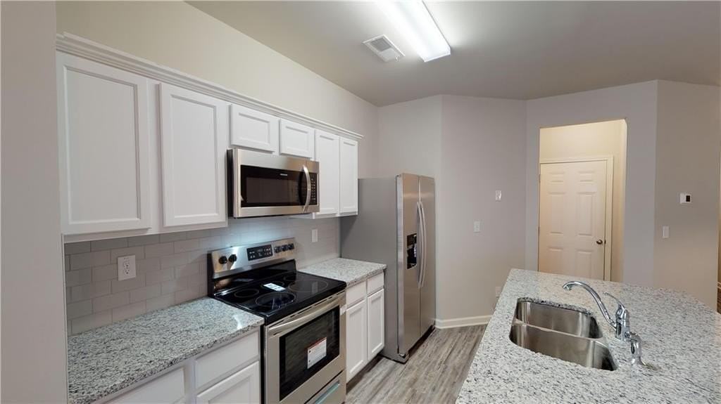 4048 Kingsbrook Blvd - Photo 2 of 34