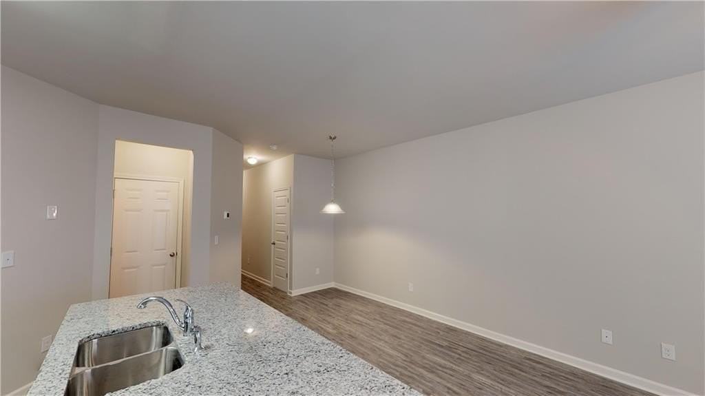 4048 Kingsbrook Blvd - Photo 5 of 34
