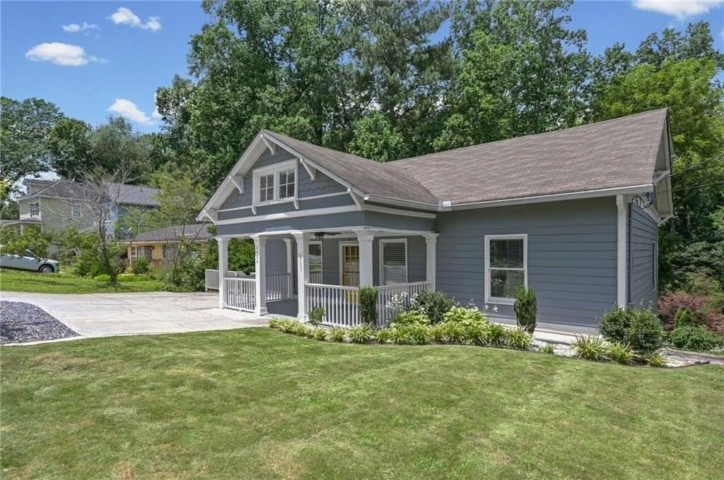2429 Claude St Nw - Photo 2 of 36