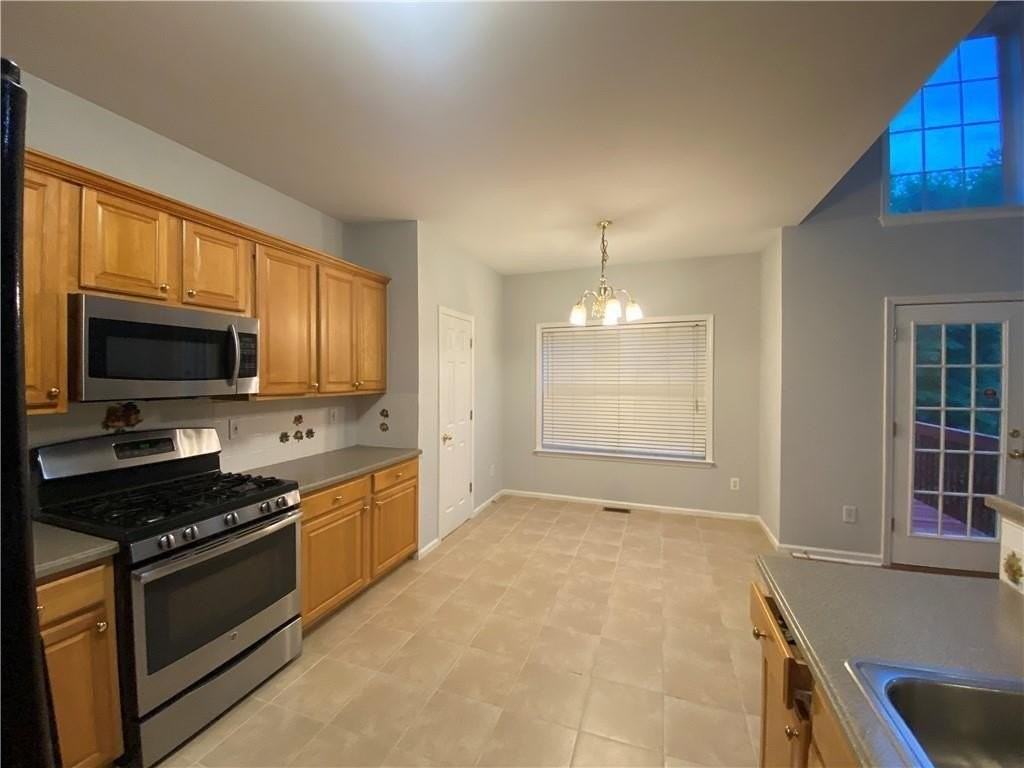 12945 Morningpark Cir - Photo 6 of 20