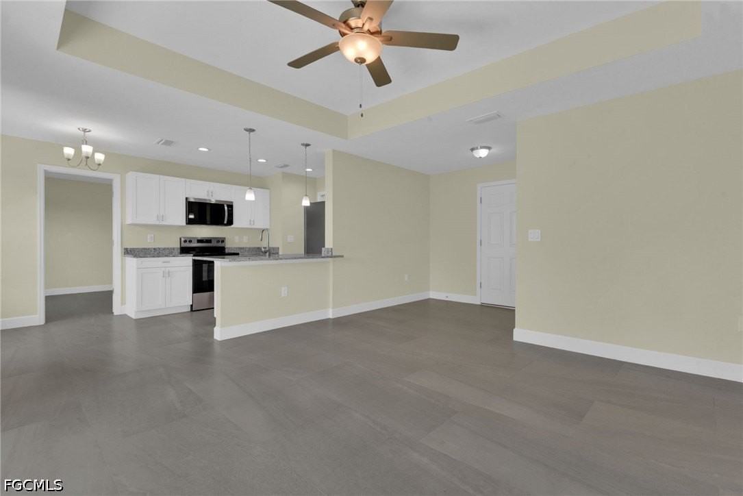 2601 48th St W - Photo 4 of 25