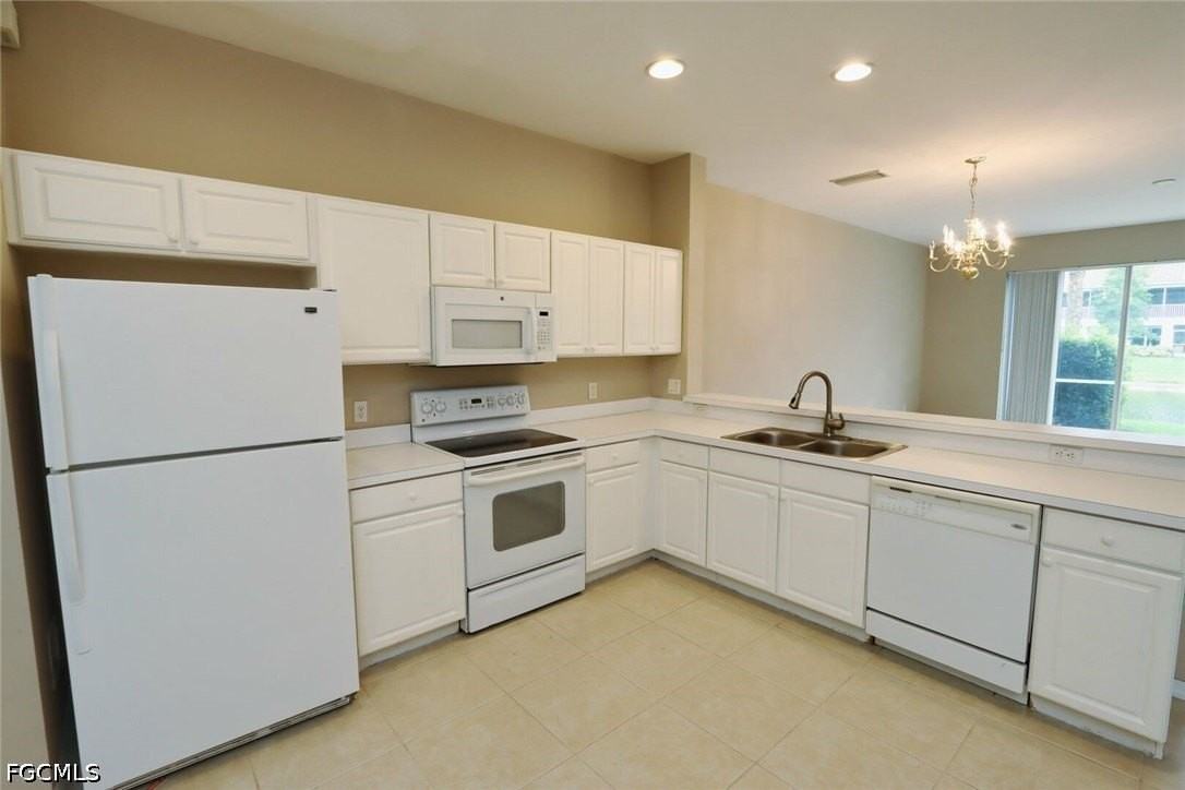 1172 Oxford Ln #27 - Photo 5 of 25