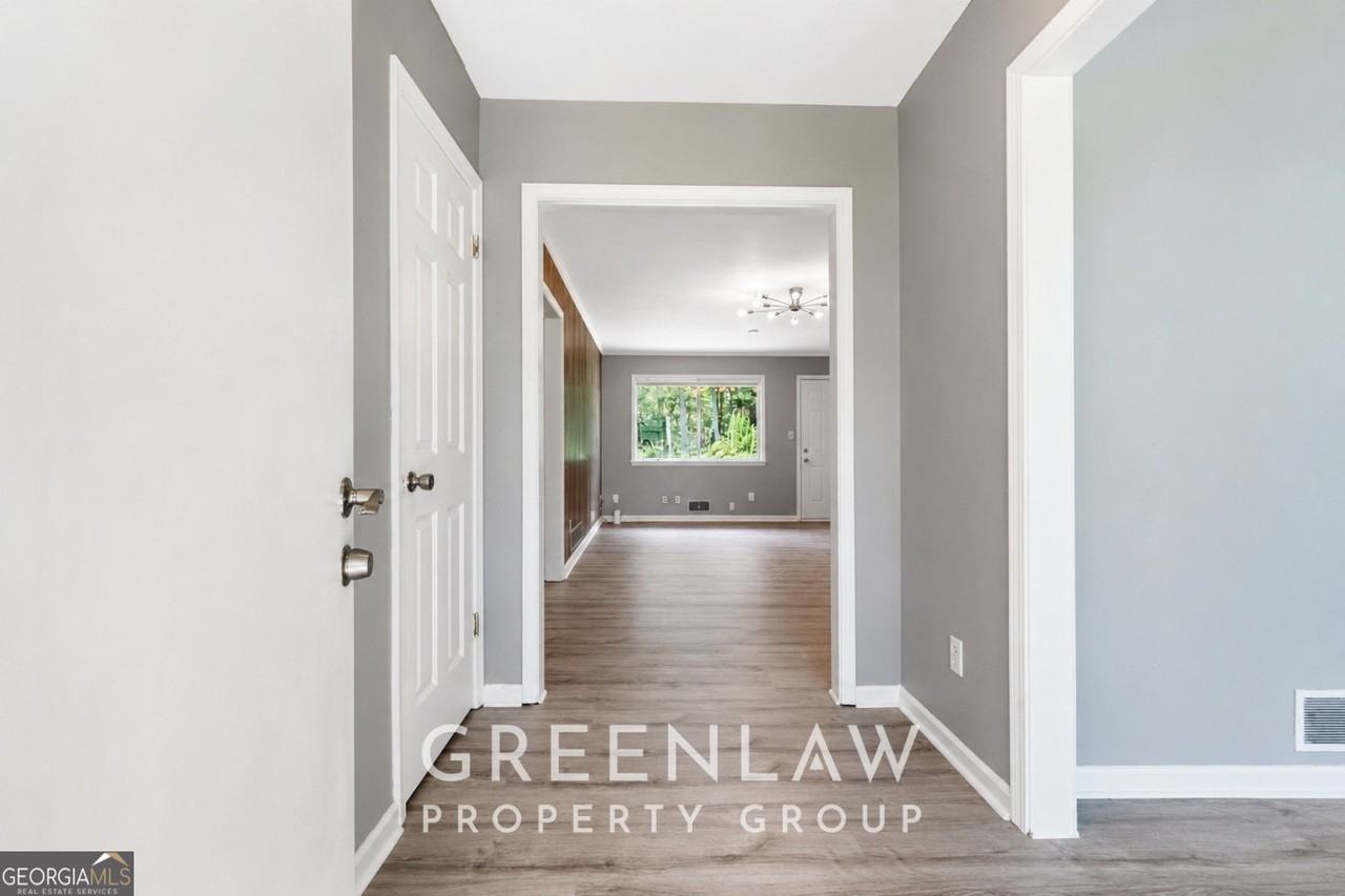 3605 Flat Shoals Rd - Photo 4 of 36