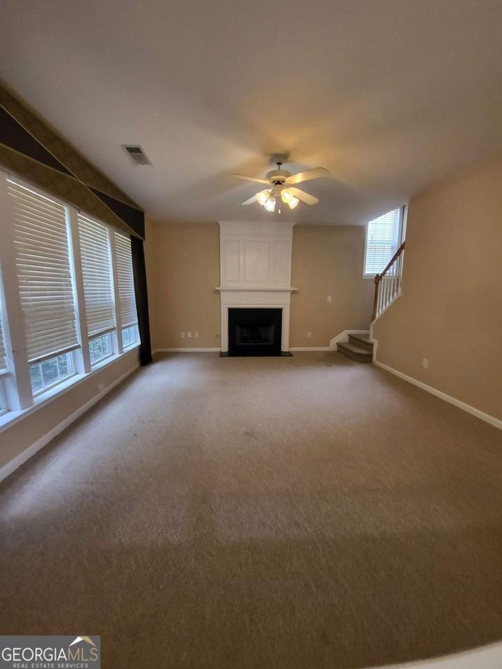 265 Friars Head Dr - Photo 5 of 17