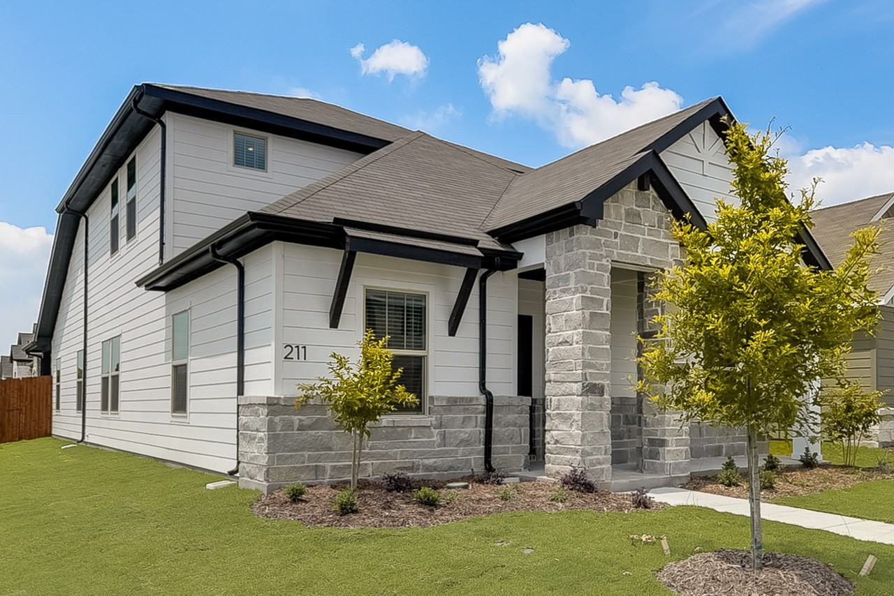211 Monarch Way #NA - Photo 3 of 33