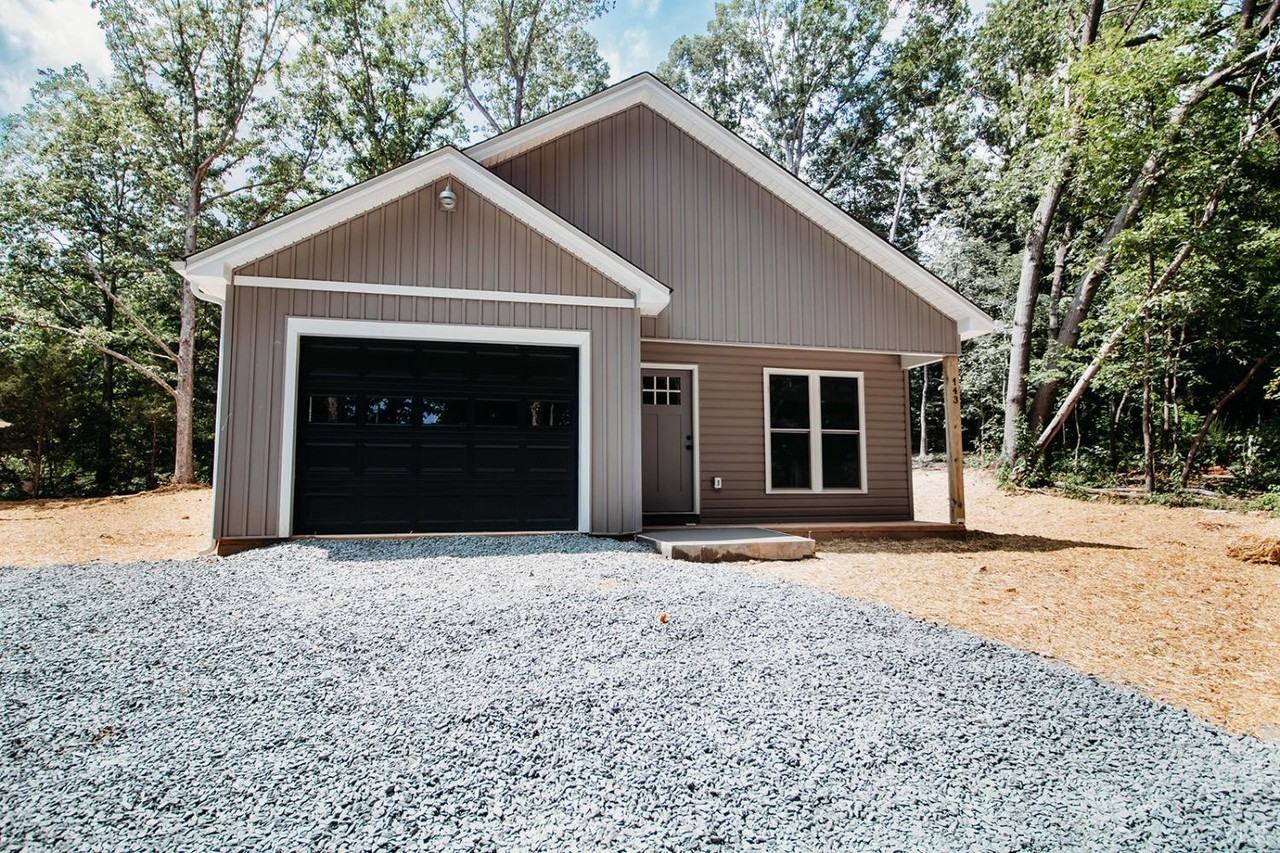 143 Reichard Dr #1 - Photo 2 of 22