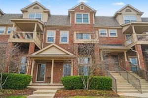 featured image of 2738 Barclay Way