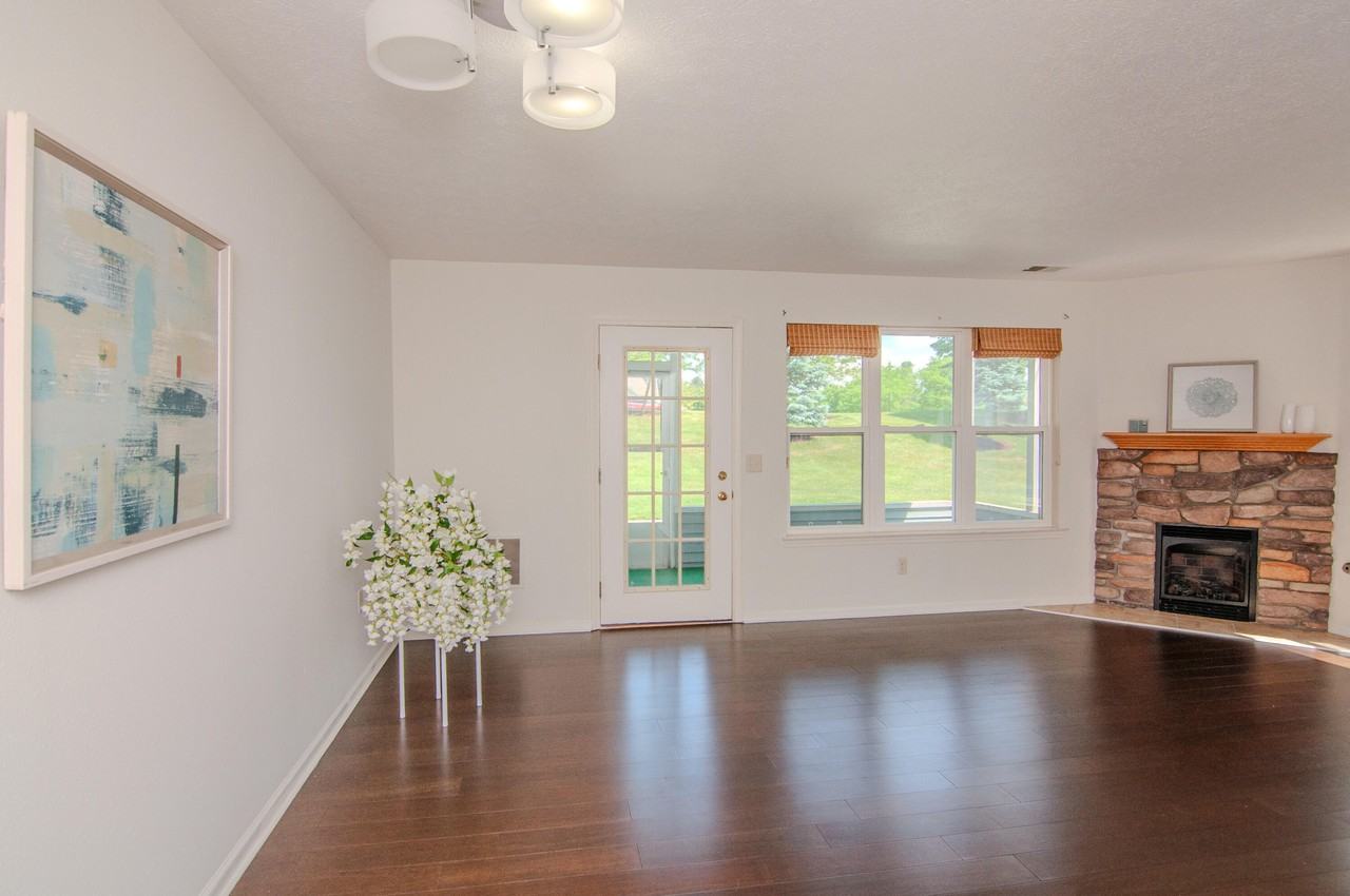1704 Weatherstone Dr - Photo 6 of 41
