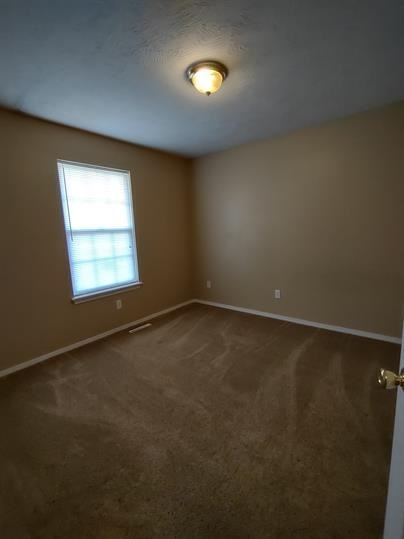 138 Dogwood St #B - Photo 4 of 9