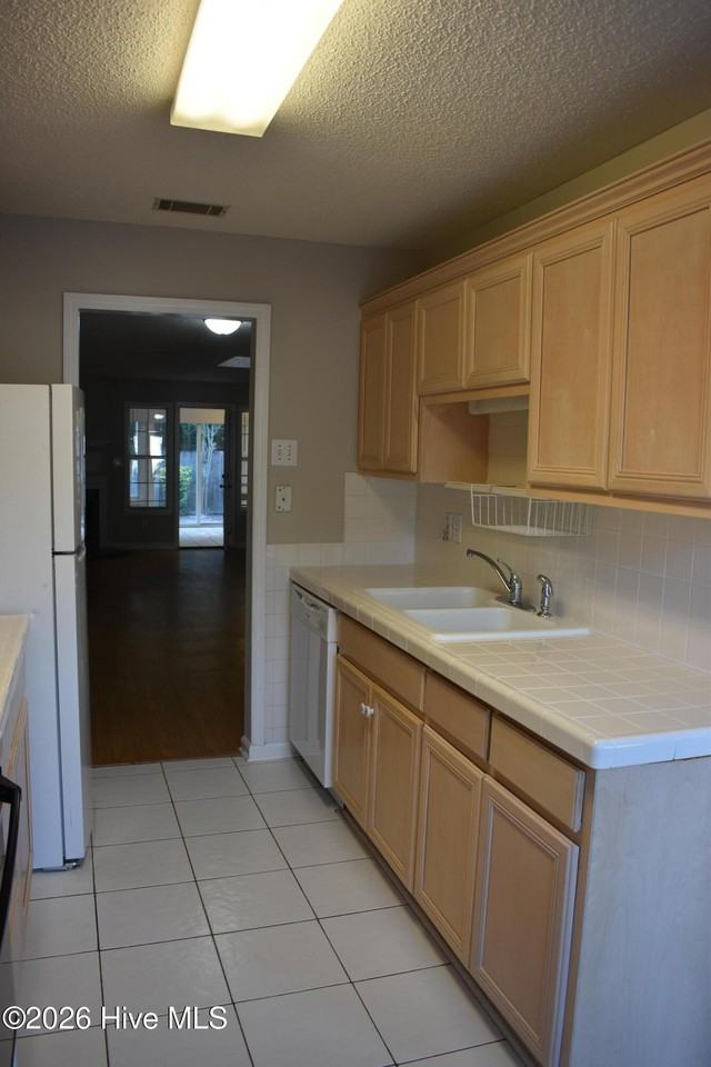 710 Legacy Ct - Photo 6 of 19