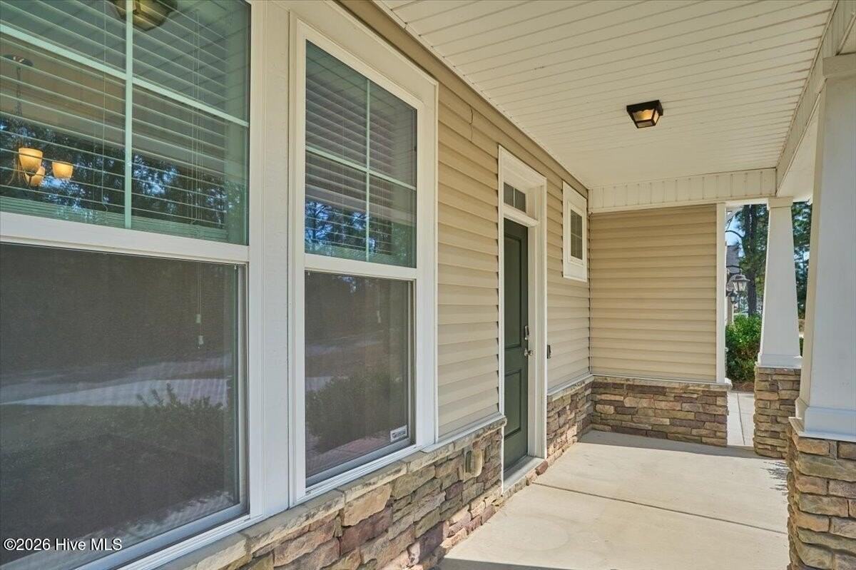 3015 Dana Ln - Photo 3 of 50