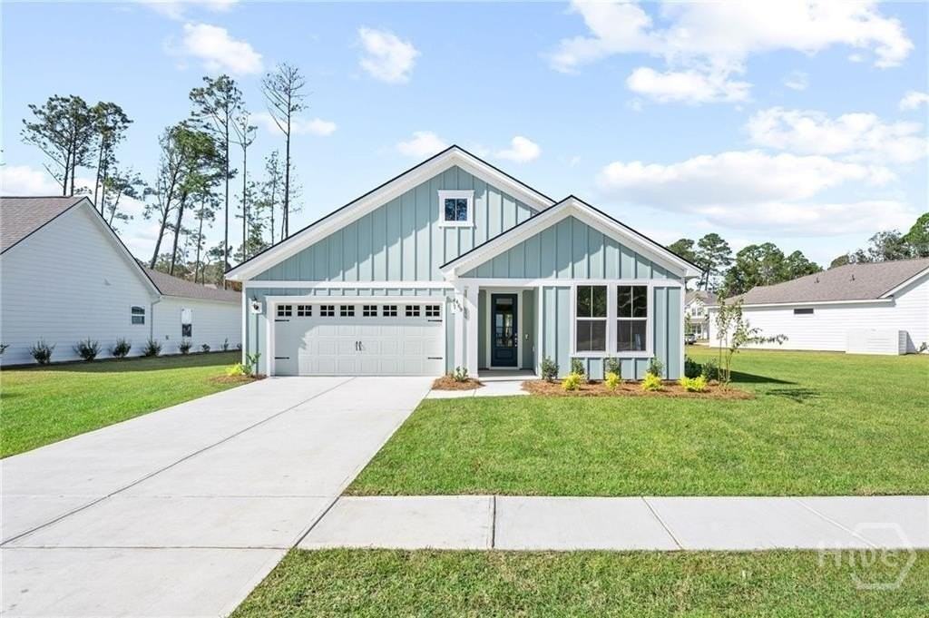 469 Monterey Loop - Photo 2 of 46