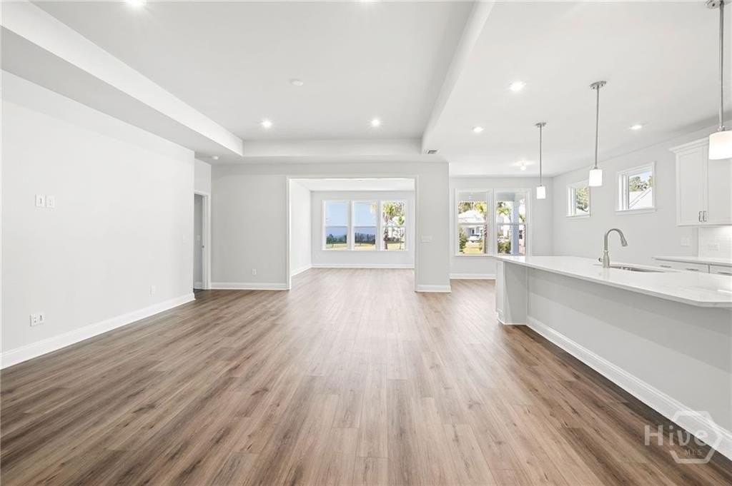 469 Monterey Loop - Photo 5 of 46