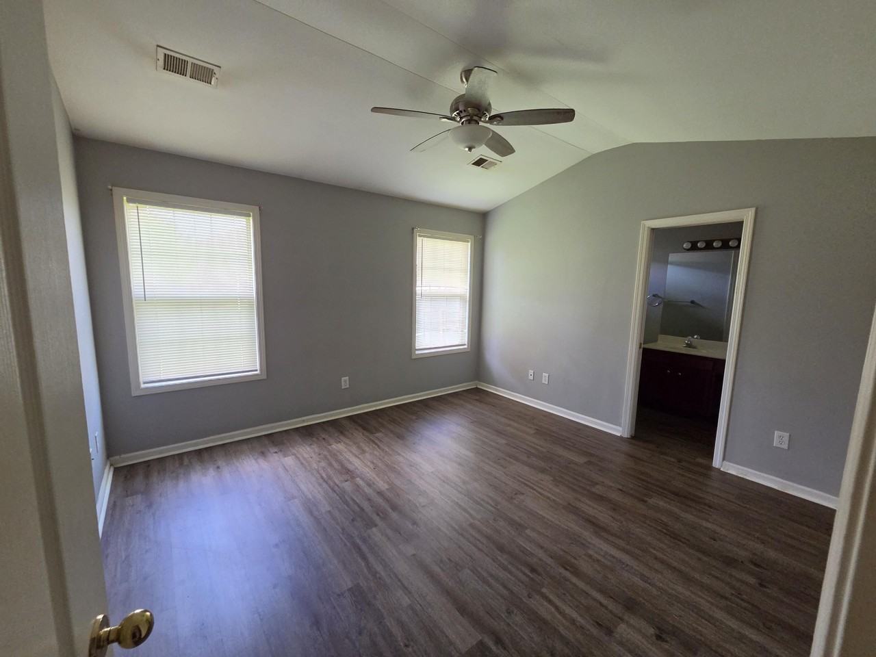 141 Mcconnells Trce - Photo 5 of 14