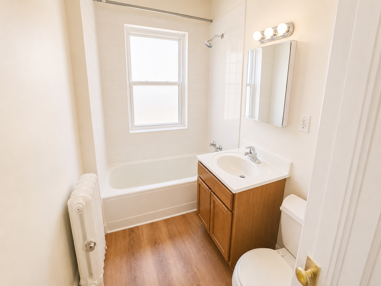 737 Hinman Ave #2W - Photo 5 of 5