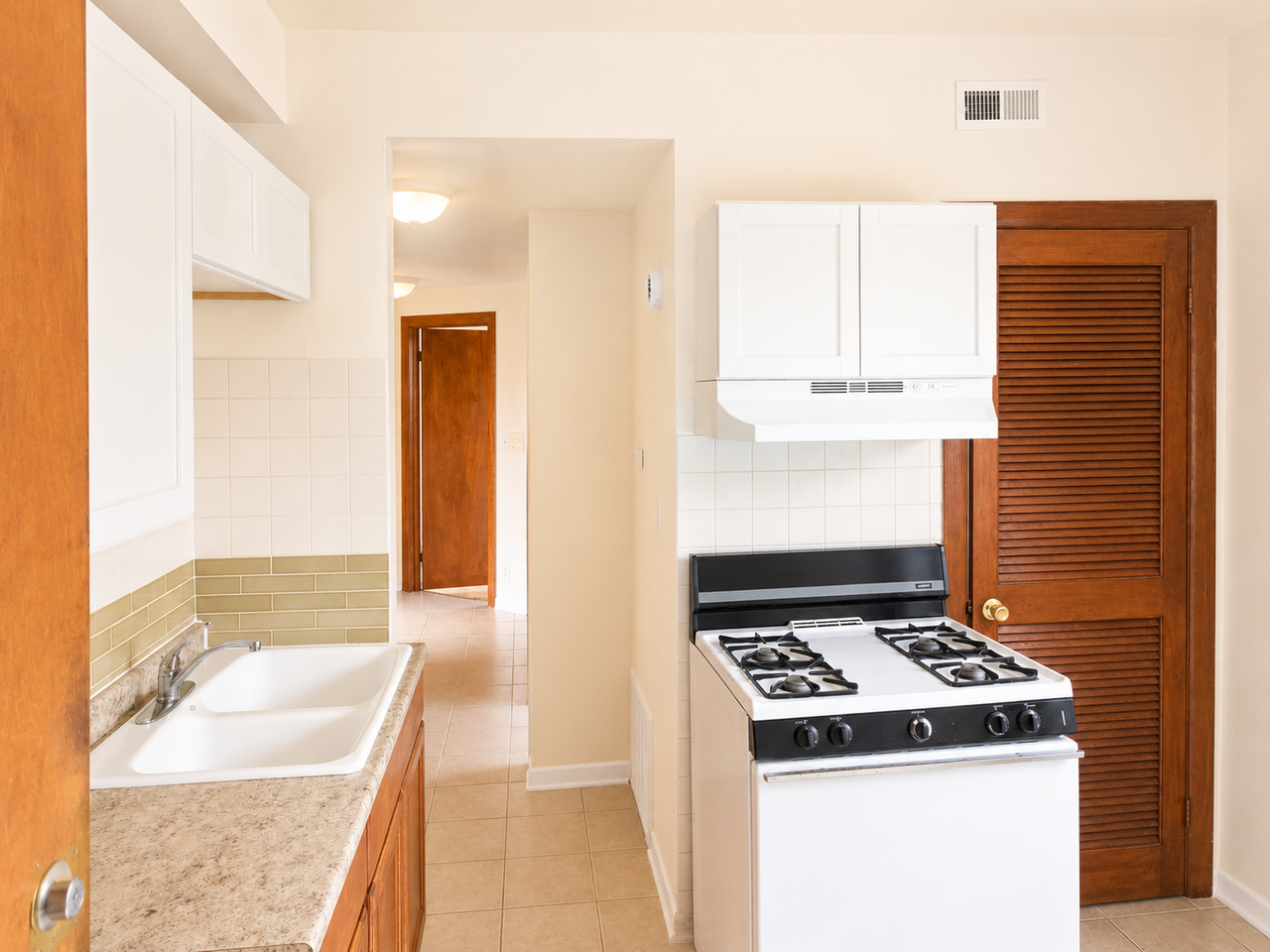 3560 W Cortland St #3RE - Photo 7 of 8